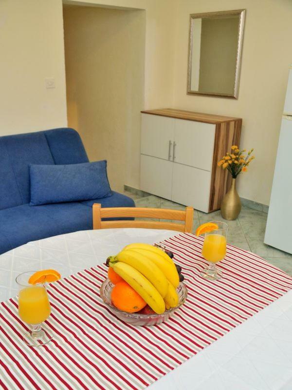 Apartments Mira ロゴズニッツァ エクステリア 写真