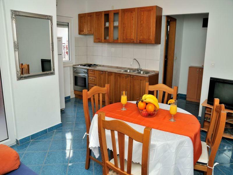 Apartments Mira ロゴズニッツァ エクステリア 写真