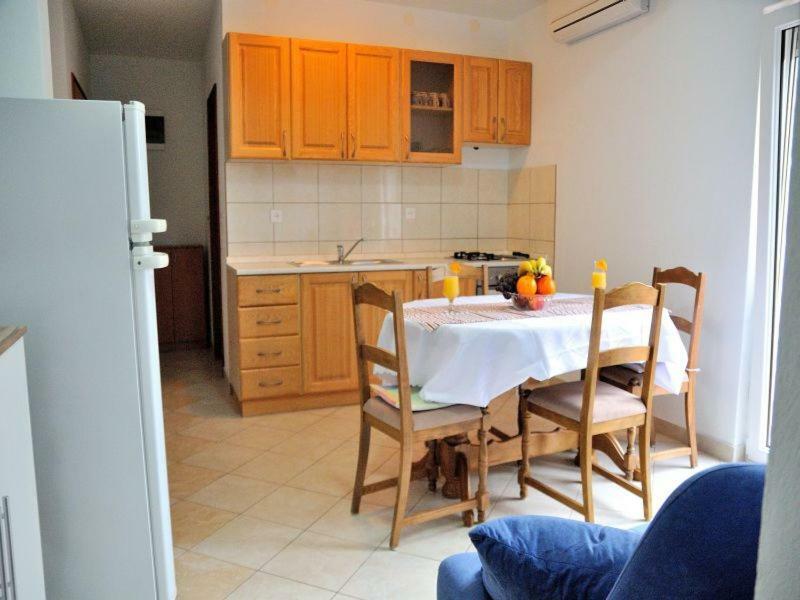 Apartments Mira ロゴズニッツァ エクステリア 写真