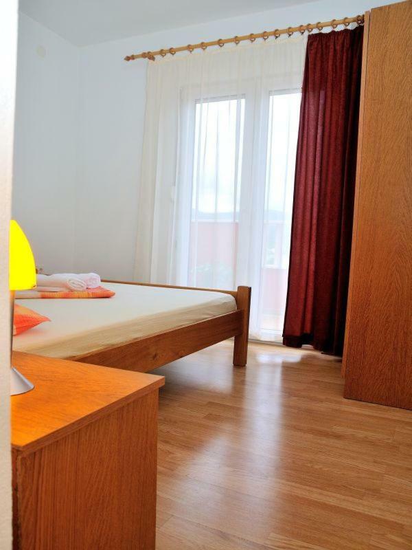Apartments Mira ロゴズニッツァ エクステリア 写真